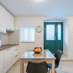 Ventula Apartment *